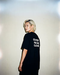 ce n'est pas un cliché t-shirt -black